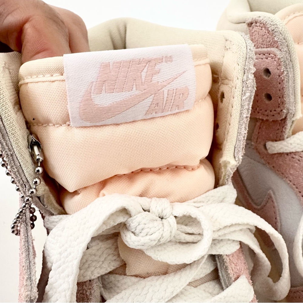Nike Air Jordan 1 Retro High Top OG ‘Washed Pink’ Size 7.5 Women’s - Picture 7 of 11